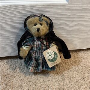 Boyds Bears Plaid Bear with Hood